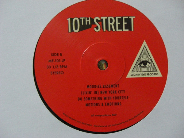 10th Street | Mint (M) Mint (M)