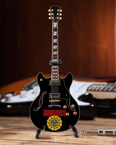 Axe Hvn 2ms085008 Chris Cornell Soundgarden Guitar - Axe Hvn 2ms085008 Chris Cornell Soundgarden Guitar - Collectibles