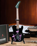 Axe Hvn Mm260 Mick Mars Motley Crue Blk Girls Girl - Axe Hvn Mm260 Mick Mars Motley Crue Blk Girls Girl - Collectibles
