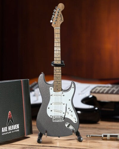 Axe Hvn Fs024 Eric Clapton Pewter Fender Strat Min - Axe Hvn Fs024 Eric Clapton Pewter Fender Strat Min - Collectibles