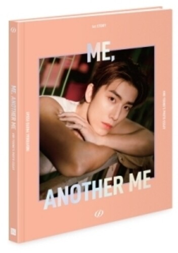 Sf9 - Sf9 Hwi Young's Photo Essay: Me Another Me - Books
