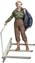 Marilyn Monroe 1/8 Scale Plastic Model Kit - Marilyn Monroe 1/8 Scale Plastic Model Kit - Collectibles