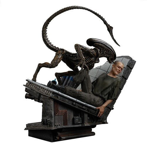 Alien 3 Ellen Ripley And Dog Alien Art Scale Stat - Alien 3 Ellen Ripley And Dog Alien Art Scale Stat - Collectibles