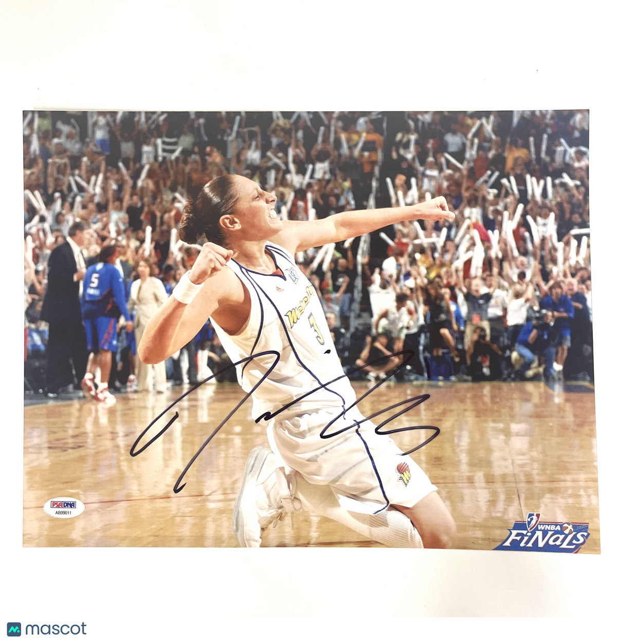 Diana Taurasi Signed 11x14 Photo PSA Phoenix Mercury