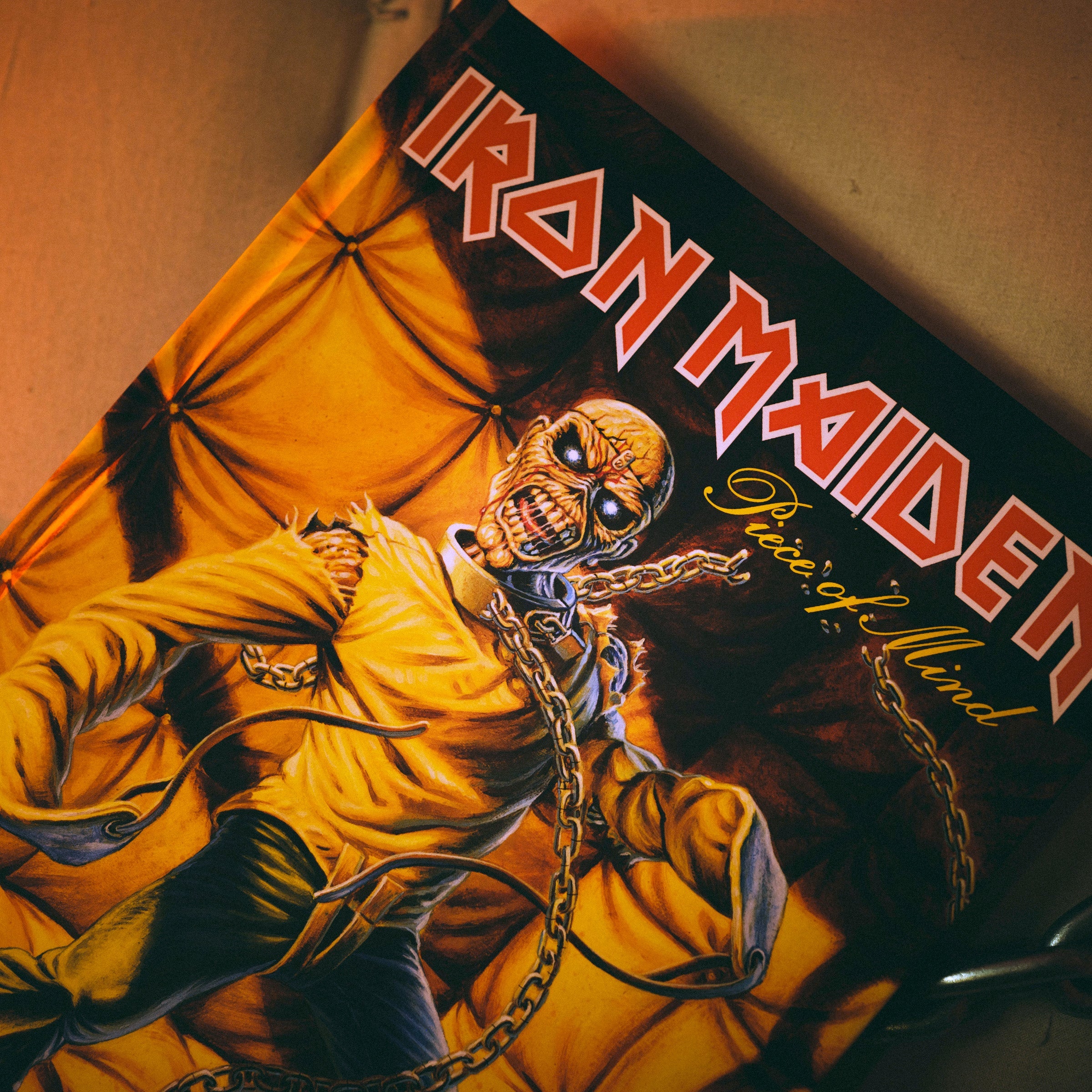 Iron Maiden Piece Of Mind - Deluxe Edition Book