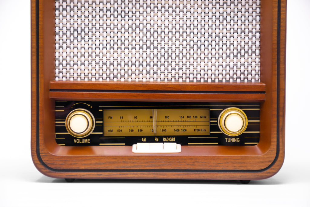 Fuse RAD Retro Vintage Real Ashtree Wood Veneer AM/FM Radio