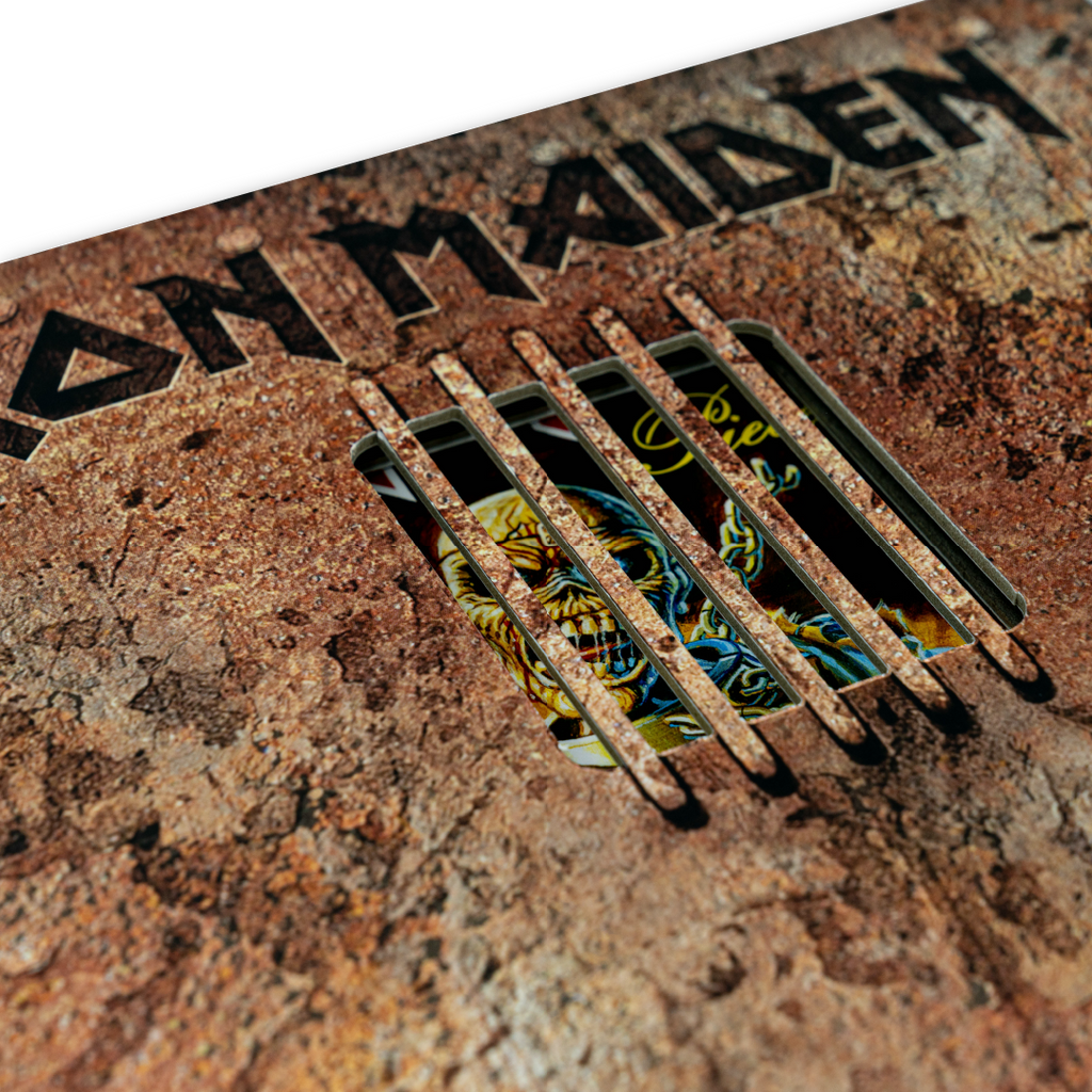 Iron Maiden Piece Of Mind - Deluxe Edition Book