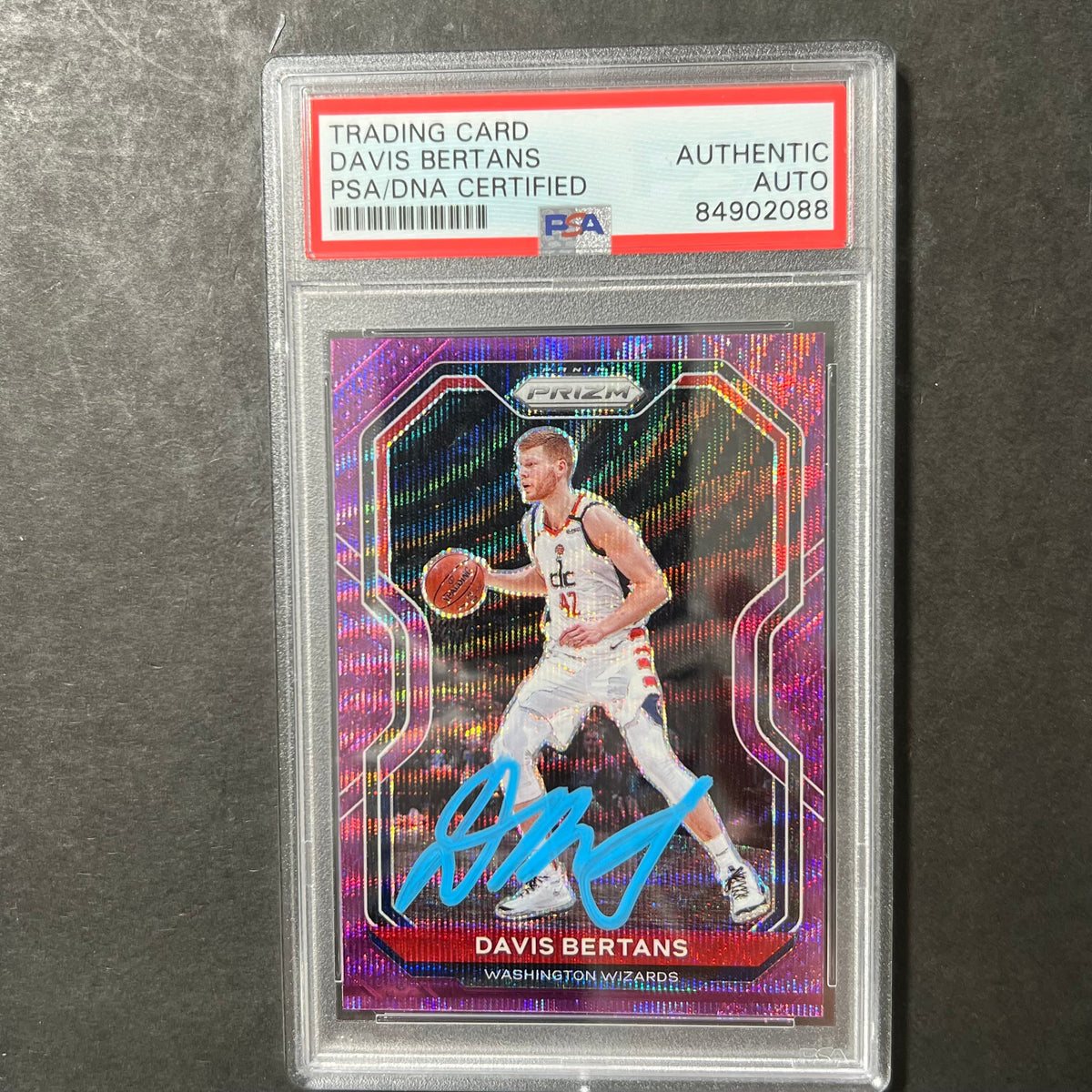 2020-21 Panini Prizm #98 Davis Bertans Signed Card AUTO PSA/DNA Slabbed Wizards