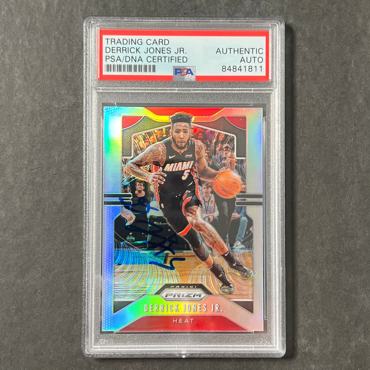 2019-20 Panini Prizm #150 Derrick Jones Jr. Signed Card AUTO PSA Heat