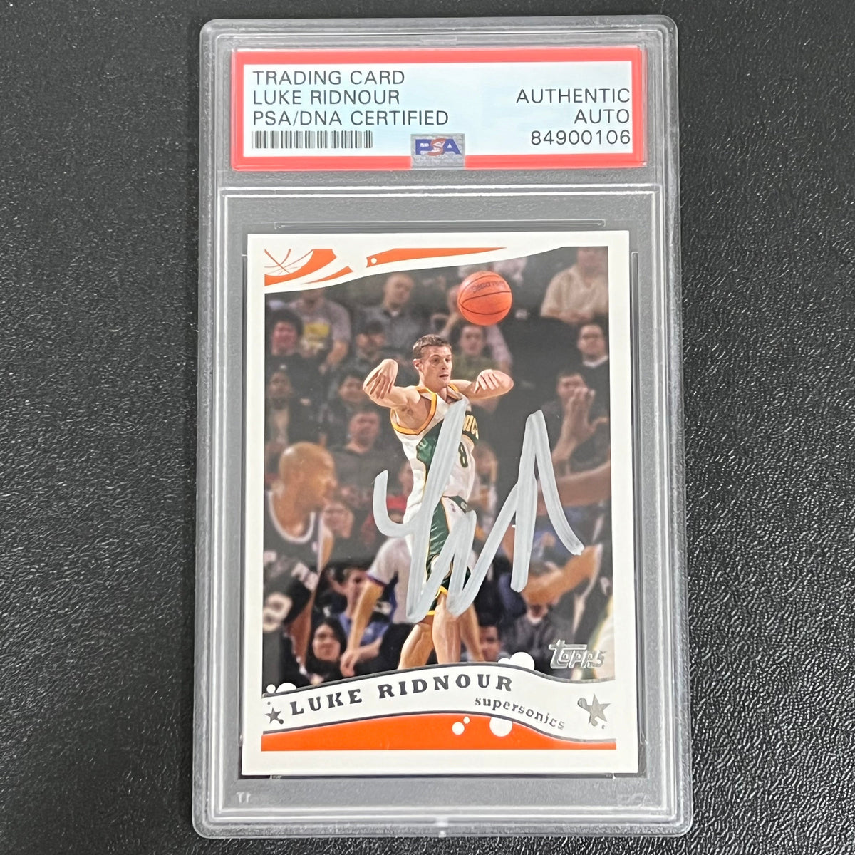 2005 Topps #83 Luke Ridnour Signed Card AUTO PSA Slabbed Bucks