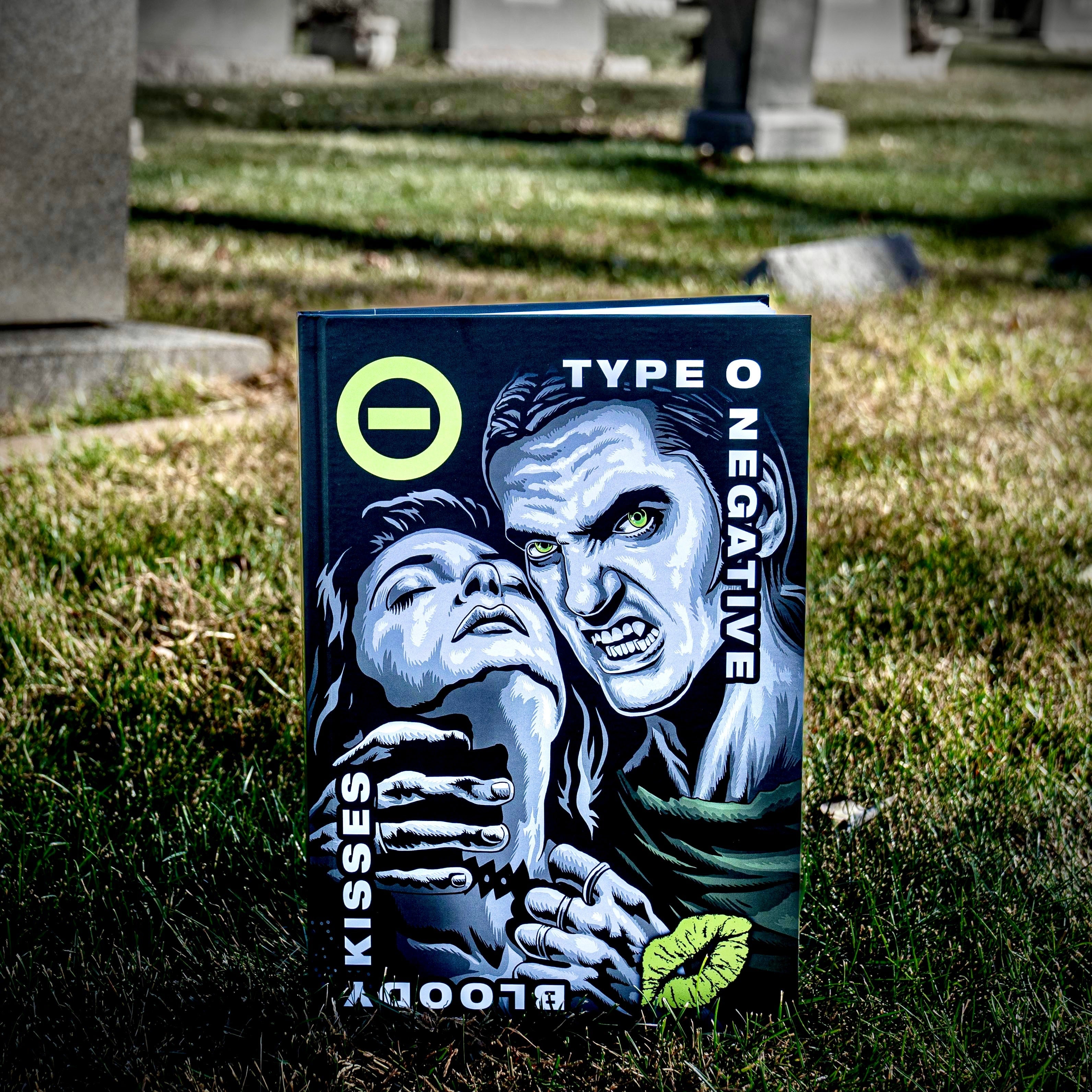 Type O Negative Bloody Kisses 30 - Deluxe Bundle