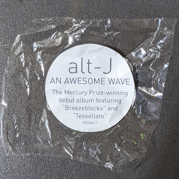 An Awesome Wave | Mint (M) Mint (M)