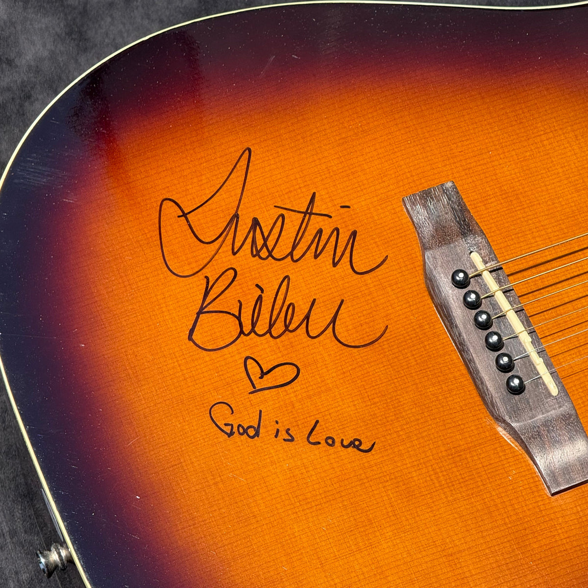 Justin Bieber Signed Guitar PSA Authentic Autographed Music