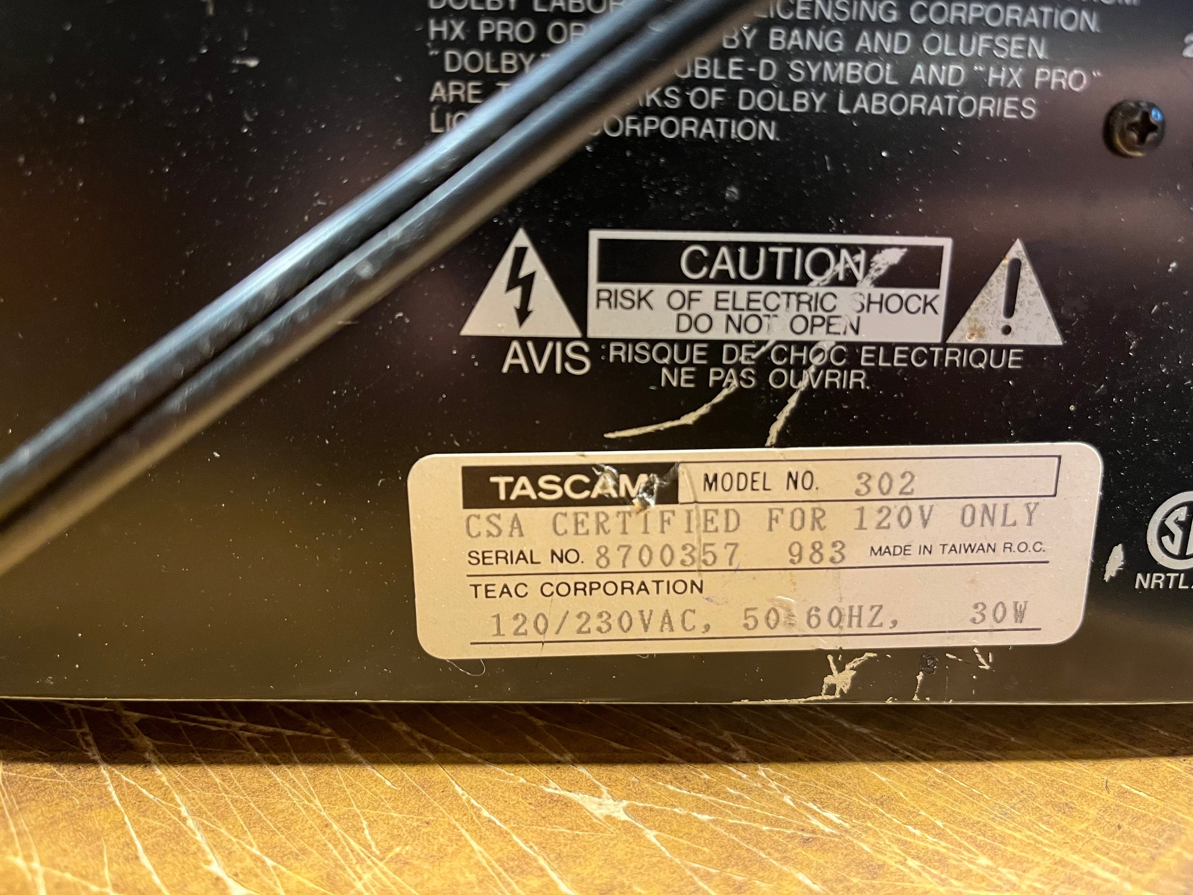 TASCAM 302 DUAL CASSETTE DECK - TESTED - WORKS! |