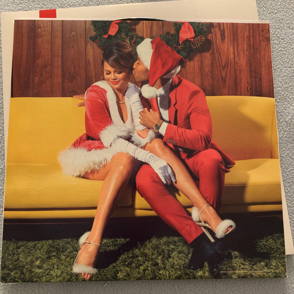 A Legendary Christmas | Mint (M) Mint (M)