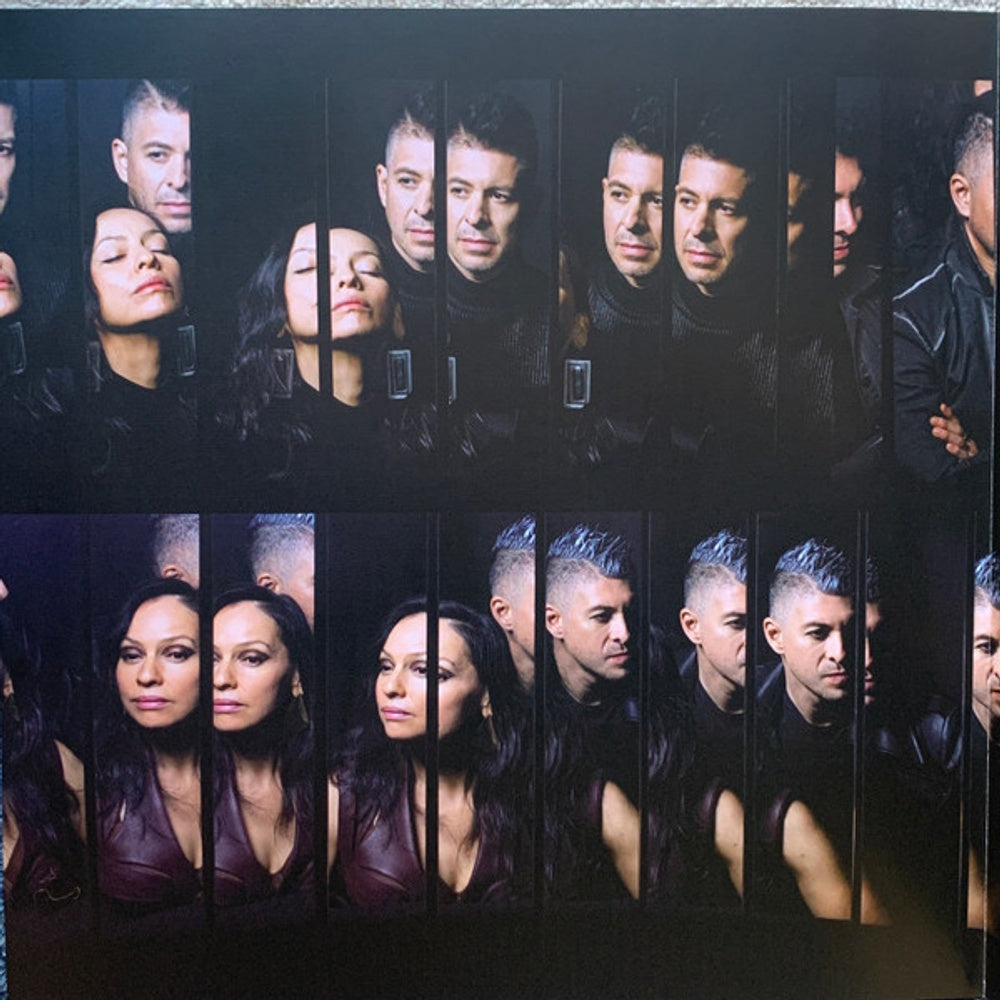 Rodrigo Y Gabriela – In Between Thoughts…A New World (LP Vinyl) Vinyl Record