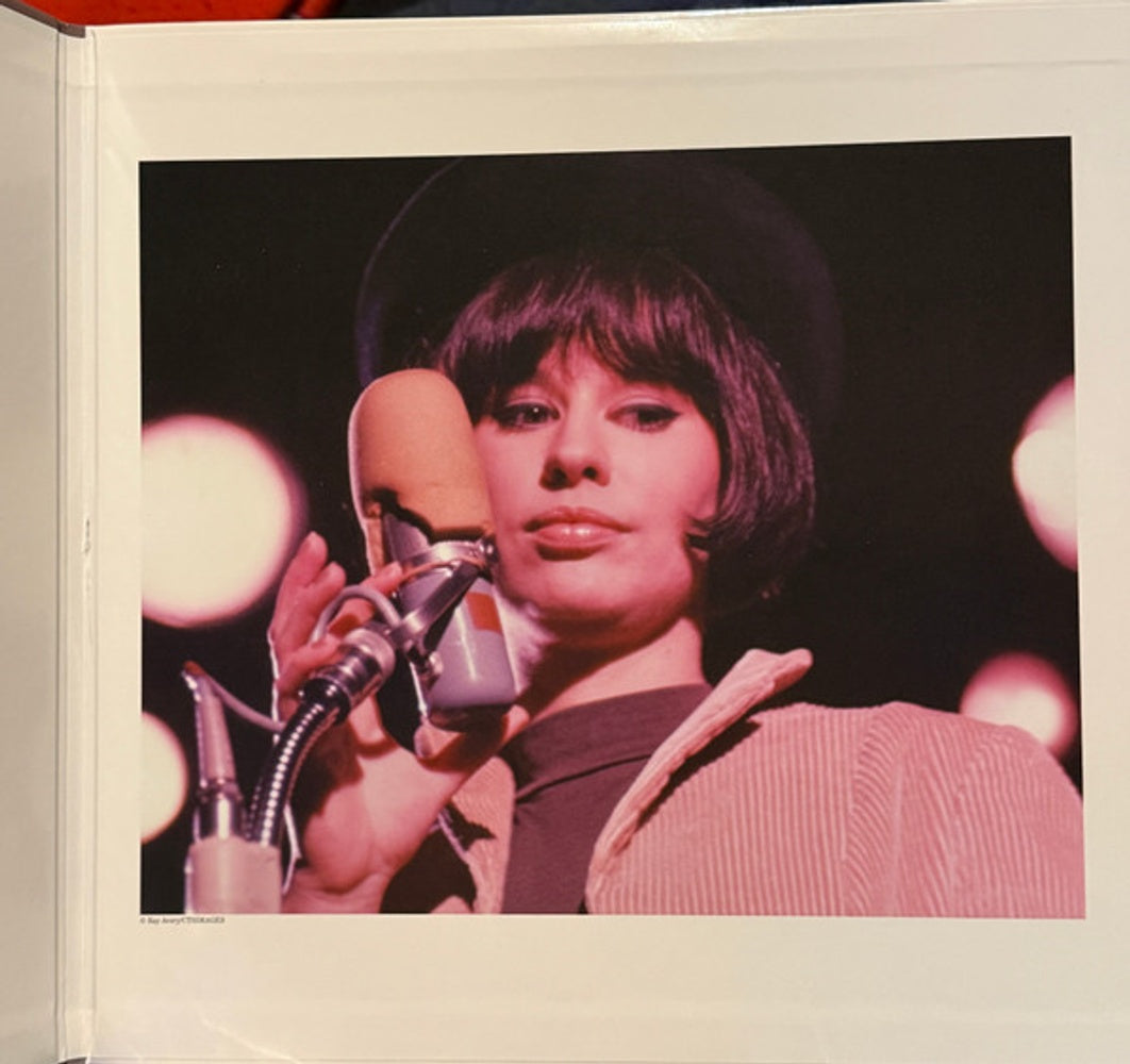 Astrud Gilberto – Shadow Of Your Smile (LP Vinyl) Vinyl Record