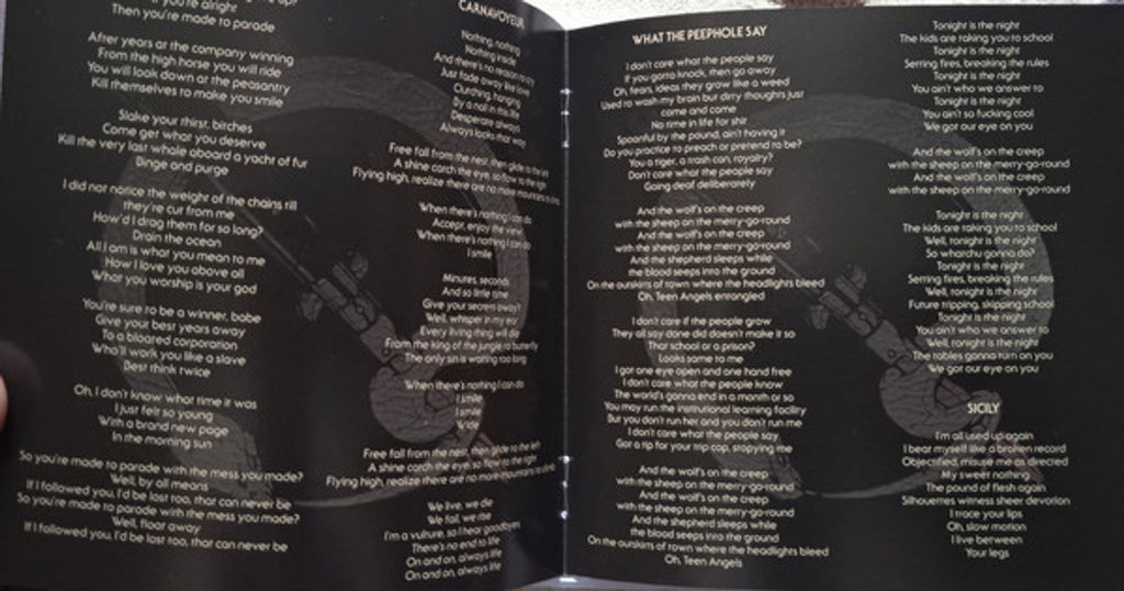 Queens Of The Stone Age – In Times New Roman... Music CD