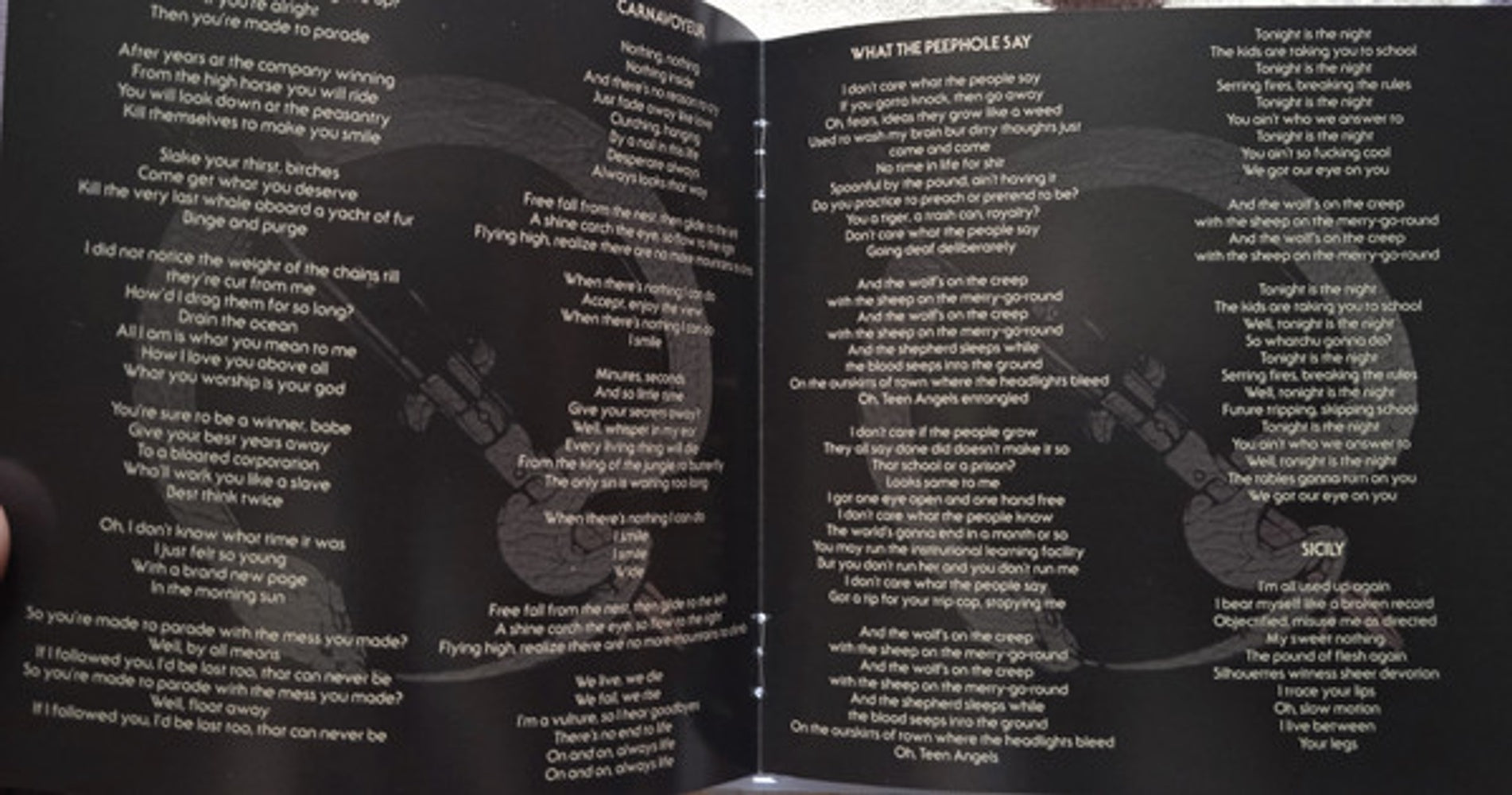 Queens Of The Stone Age – In Times New Roman... Music CD