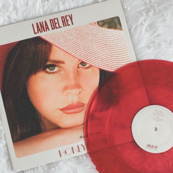 Lana Del Rey - Honeymoon (Limited Edition, 180 Gram Translucent Red Vinyl, Alternate Cover) (2 Lp's) Vinyl Record
