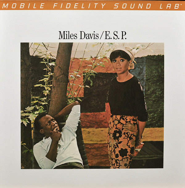 E.S.P. | Mint (M) Mint (M)