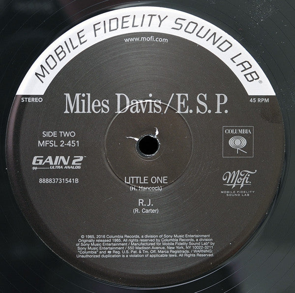 E.S.P. | Mint (M) Mint (M)