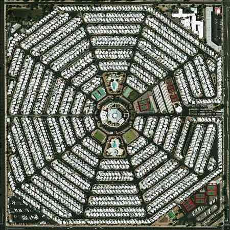 Strangers to Ourselves (180 Gram Vinyl, Digital Download Card) | Mint (M) Mint (M)