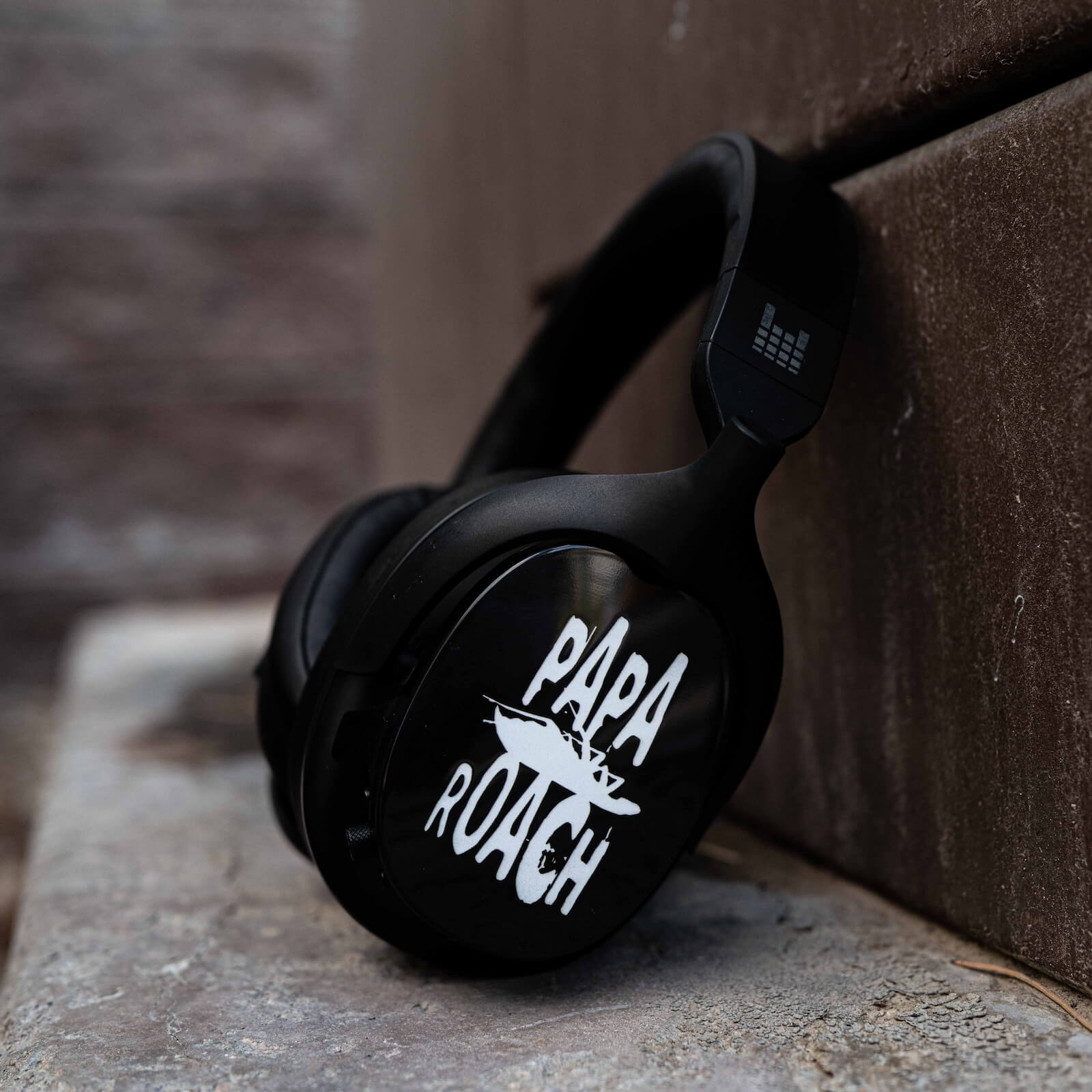 Papa Roach Official Limited Edition Heavys Headphone Shells & Headphone Bundle
