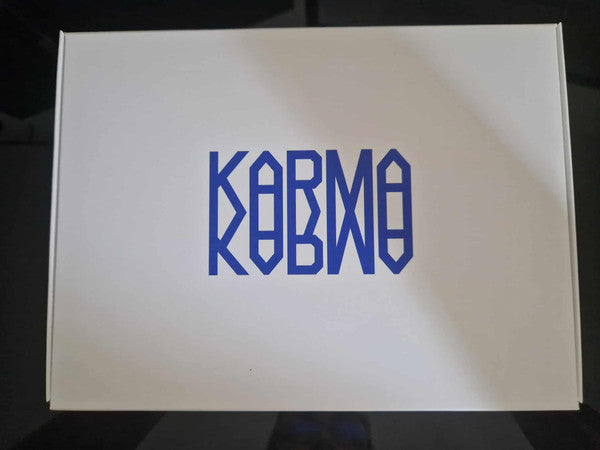 KARMA *SIGNED* (HOORAY ver.) | Mint (M) Mint (M)