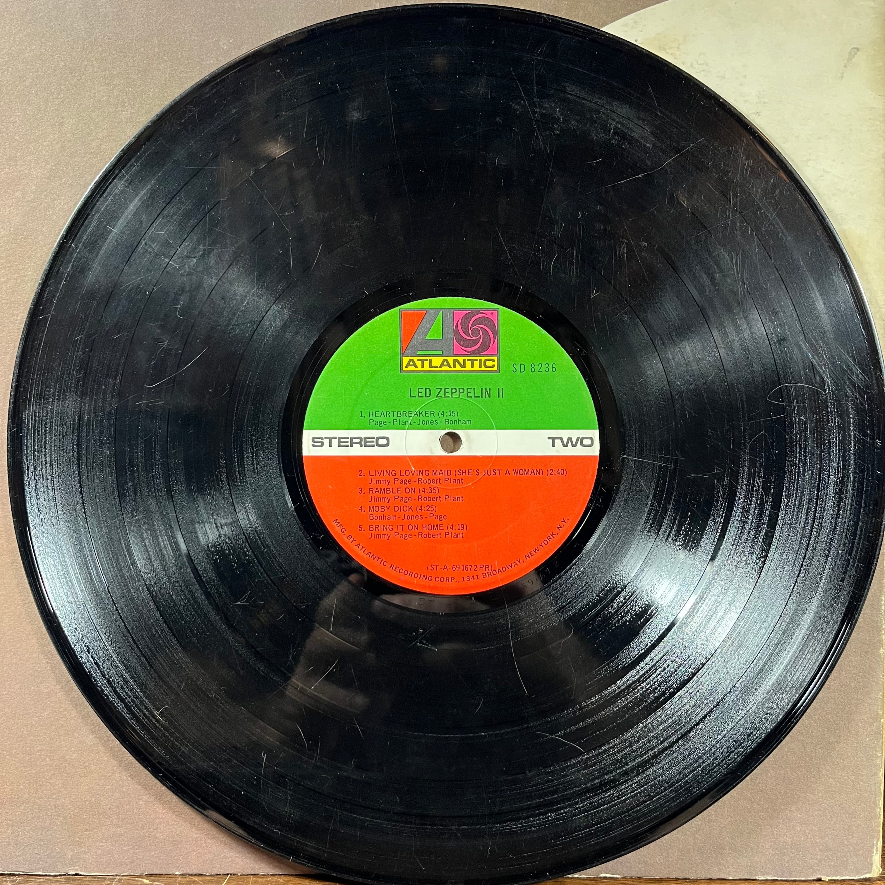 Led Zeppelin - Led Zeppelin II (VINYL - RL PR CUT) | Fair (F) Good Plus (G+)